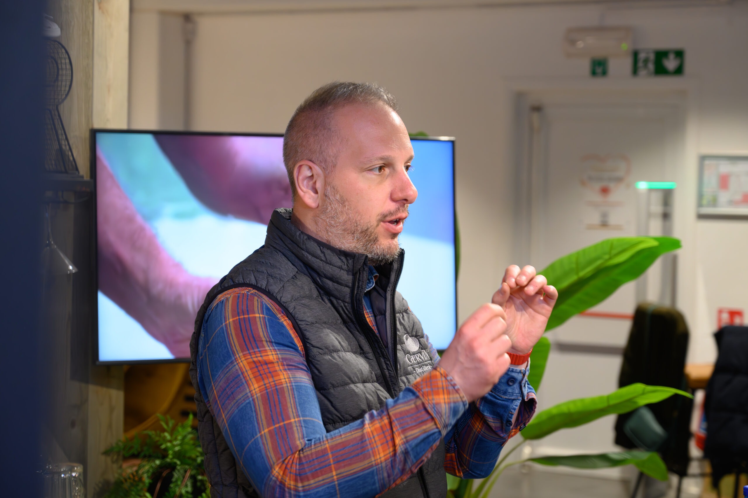 agence photographique et marketing digital / photo de distillerie gervin